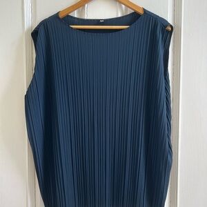 Uniqlo Blue Pleated Sleeveless Top